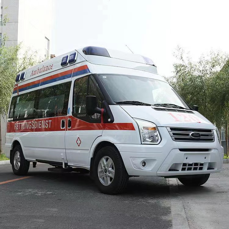 上街行动不便者长途救护车租赁：安全转运的核心注意事项​